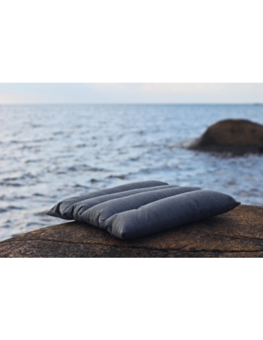 Hålfiberdyna 45x45x7 cm