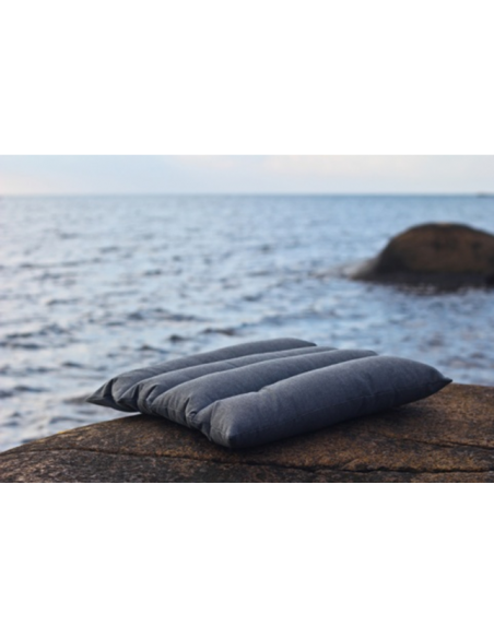 Hålfiberdyna 45x45x7 cm